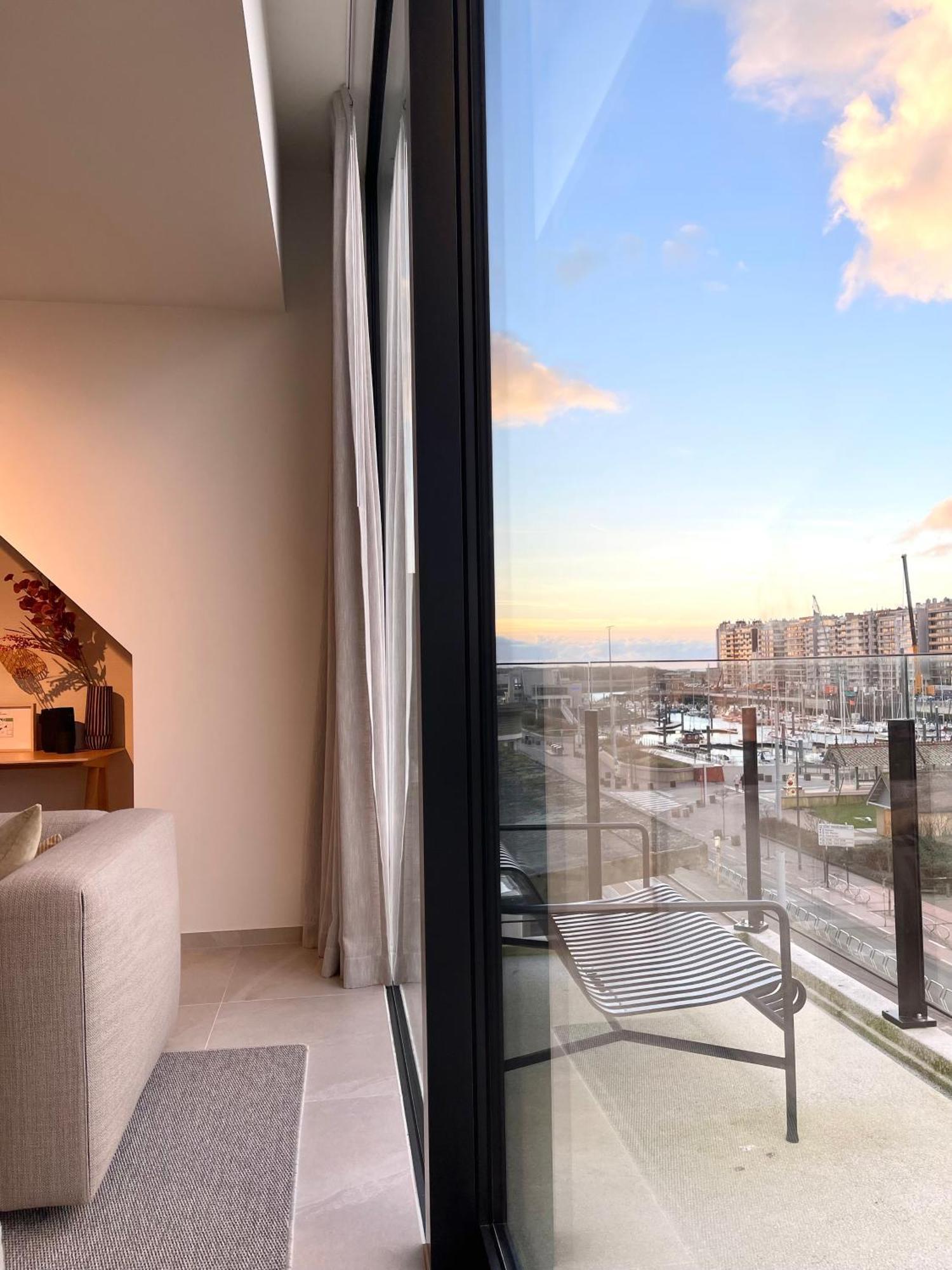 Ferienwohnung Molo Roof - Stylish Penthouse With Marina View Blankenberge Within Walking Distance From The Sea - 15 Km From Bruges Exterior foto