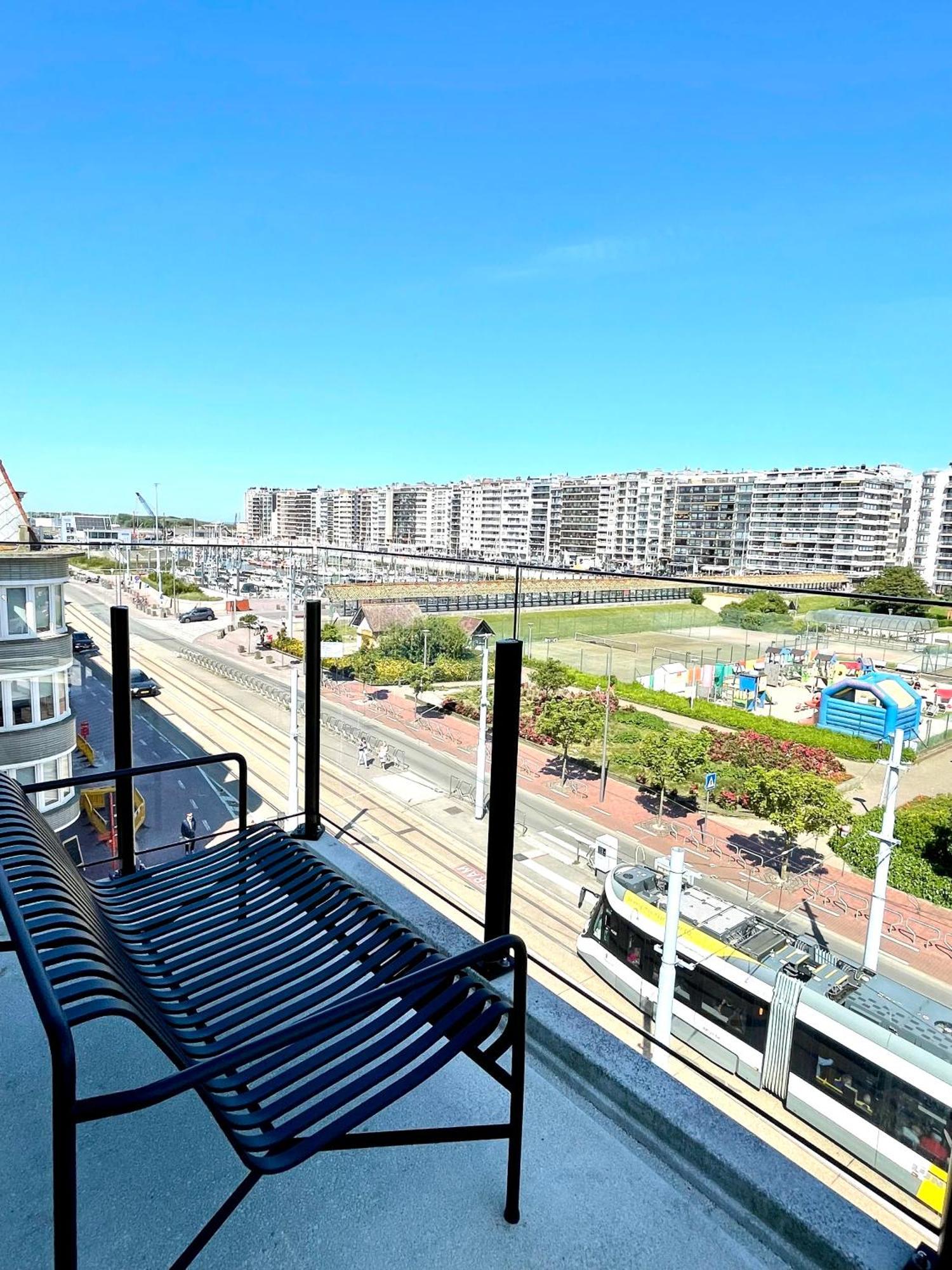 Ferienwohnung Molo Roof - Stylish Penthouse With Marina View Blankenberge Within Walking Distance From The Sea - 15 Km From Bruges Exterior foto